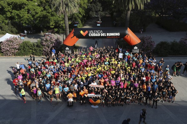 Valencia Ciudad del Running celebró el Global Running Day con el récord
anual de entrenamientos en el Circuit 5K
