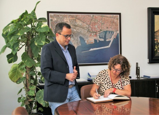Bueno 'le toma el pulso' al Puerto de Alicante como espacio para la innovación  