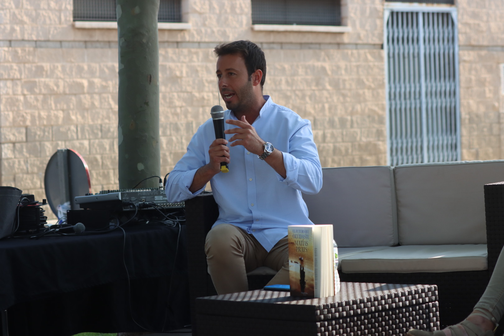 La visita de Matías Prats a Onda da el pistoletazo de salida a la Feria del Libro