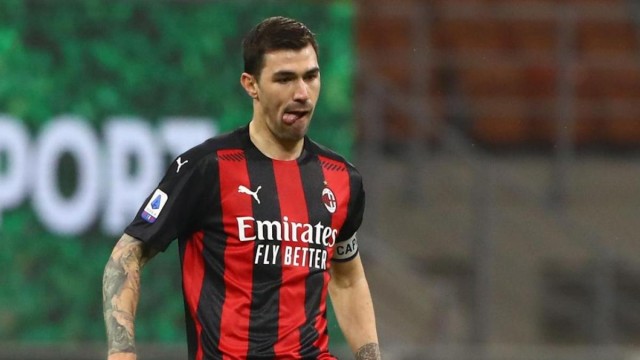 Romagnoli, primer nombre encima de la mesa del Valencia CF