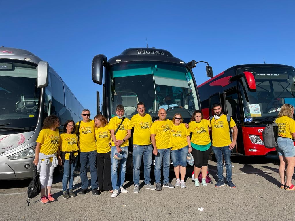 Los sindicatos califican de éxito el primer día de huelga en Correos
