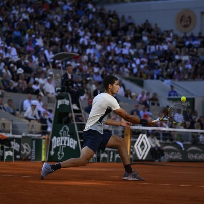 Un gris Alcaraz sucumbe ante un brillante Zverev
