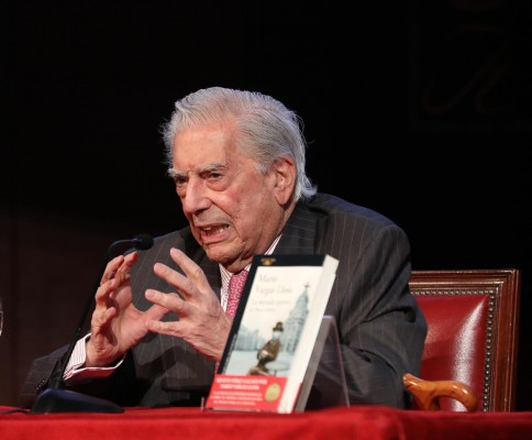  La RACV nombra a Mario Vargas Llosa académico de honor