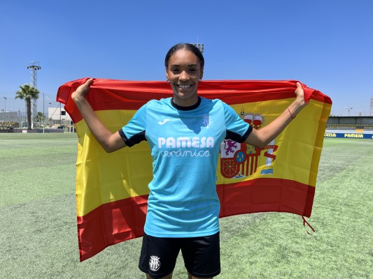 Salma Paralluelo, gran novedad en la lista de Vilda para preparar la Eurocopa
