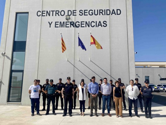 Orihuela abre el Centro de Emergencias en la Costa con Policía Local y Extranjería y sin fecha para el resto de servicios