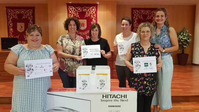 Almenara sortea los premios de la Ruta de la Tapa entre los más de 200 'tapaportes' completados