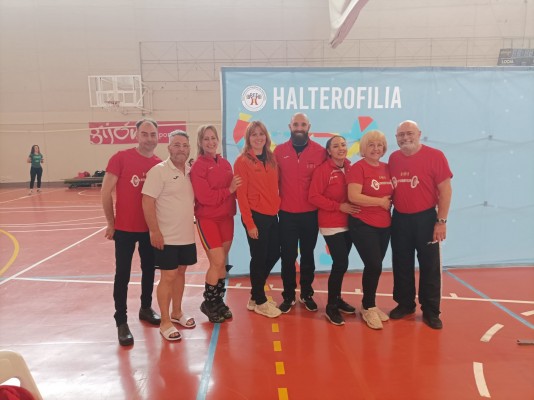 El Valencia Club de Halterofilia logra dos oros y un récord de España en el Campeonato Máster 2022 