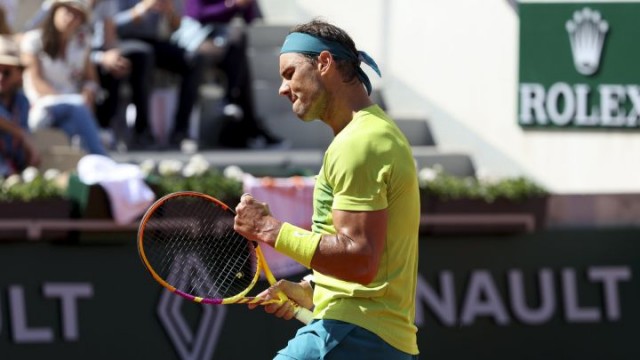 Nadal gana en cinco sets para acudir a su cita en cuartos con Djokovic
