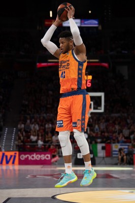 Rivero pide entrar al partido ante Baskonia “con intensidad y deseo”
