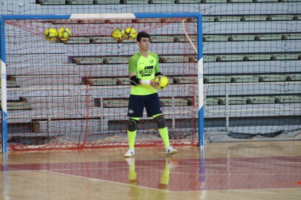 Ginés Gabarrón, quinto canterano de ElPozo que juega en Primera en esta Liga