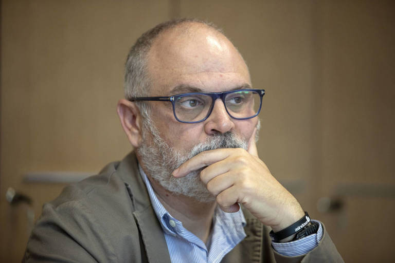 Javier S. Burgos dimite de la dirección Investigación y Alta Inspección