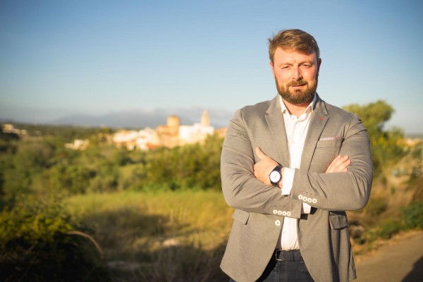 Sant Jordi reclama a la Generalitat que abra un consultorio médico este verano en Panorámica 