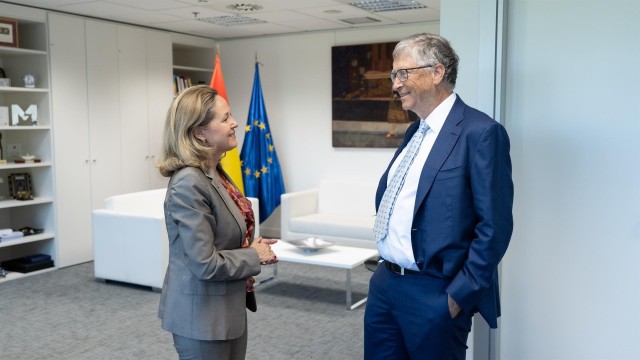 Sánchez y Calviño se reúnen con Bill Gates con la energía y el cambio climático sobre la mesa