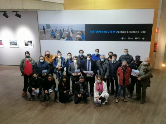 El fotógrafo catalán  David Airob, invitado a las Jornadas de la Asociación de Informadores Gráficos de la Región