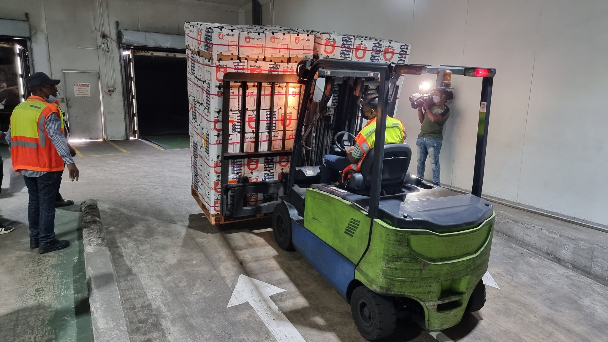 Sudáfrica ya critica el tratamiento en frío: 