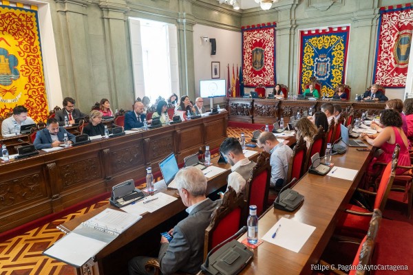 El Pleno de Cartagena da el visto bueno a la nueva ordenanza de bienestar animal, que erradique abandonos y conductas incívicas 