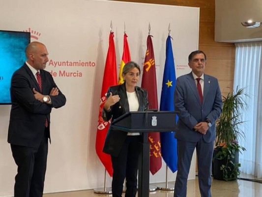 Murcia declara persona 'non grata' a la alcaldesa de Toledo por su alegato contra el trasvase