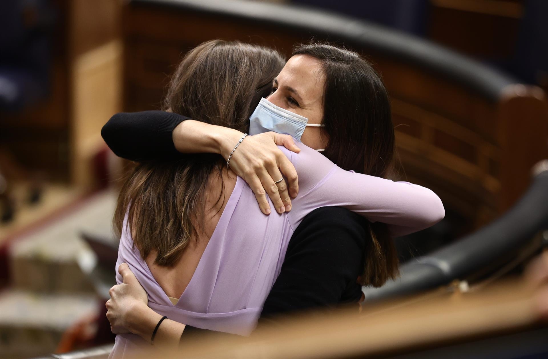 El Congreso, sin PP y Vox, da luz verde a la Ley 'solo sí es sí' dejando pendiente el debate de la prostitución
