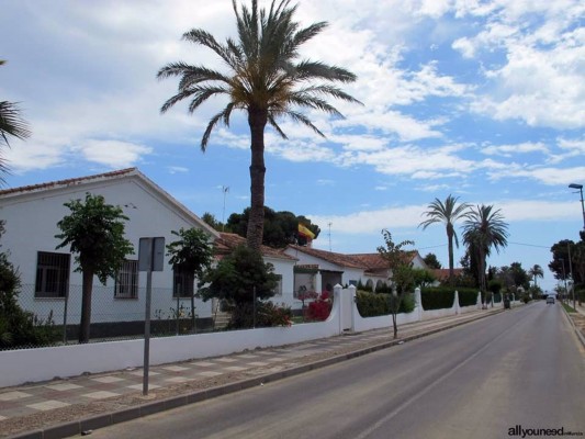 La colonia militar Ruiz de Alda de San Javier sale a licitación