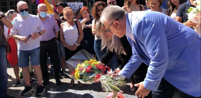 Alicante recuerda el bombardeo del Mercado Central con un poema de Miguel Hernández