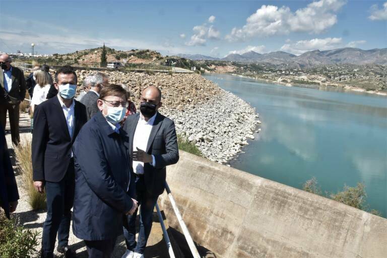 La CHJ posterga tres semanas el cierre de acuíferos y evita la segunda 'derrota hídrica' de Ximo Puig