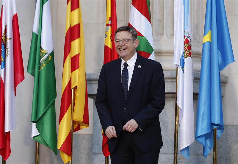 El presidente de la Generalitat, Ximo Puig, antes del comienzo de la reunión. EFE - 
