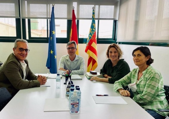 El Cecova exige la presencia de enfermeras en todos los centros de atención a mayores
