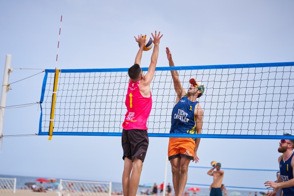 Moreno-San Félix y Makovcova-Garrido,
campeones en la 1º prueba del Circuito
‘Vichy Catalan’ Mediterranean Beach Volley