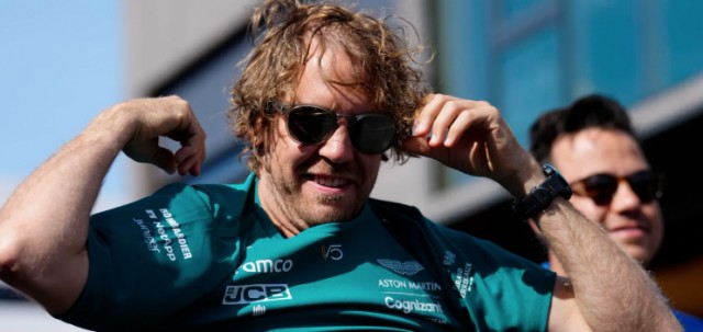 Roban al piloto Sebastian Vettel en Barcelona y persigue a los ladrones en patinete