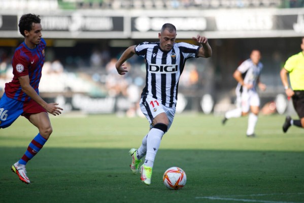 César Díaz: 