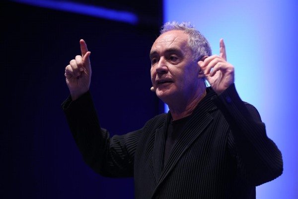 Ferran Adrià formará a más de 80 hosteleros en Valencia de la mano de CaixaBank
