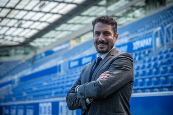 Julio Velázquez no seguirá al frente del Alavés
