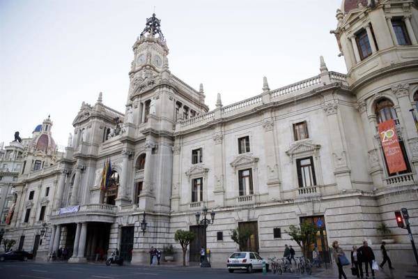 Se necesitan empleados jóvenes: razón, Ayuntamiento de València