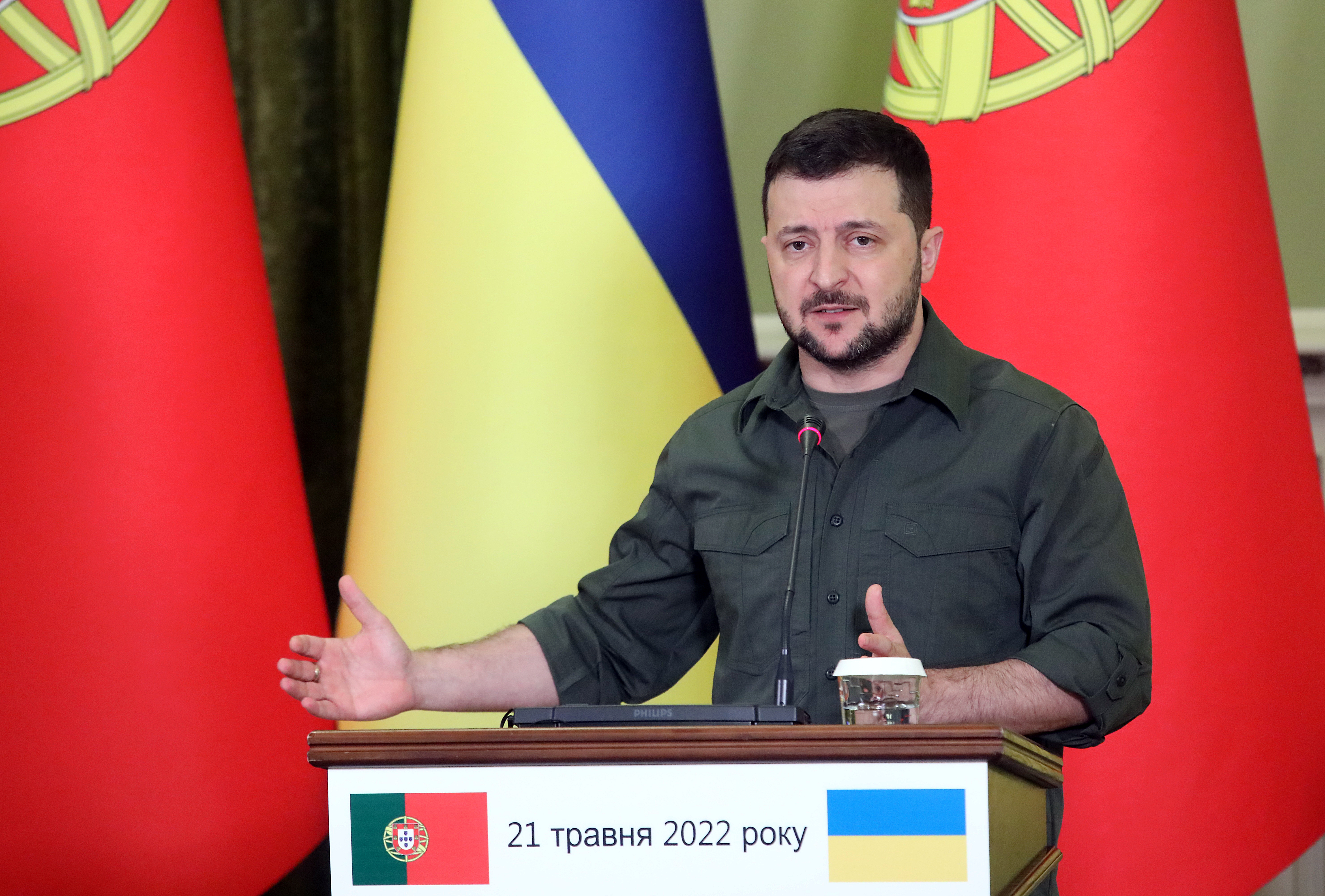 El Parlamento ucraniano avala la prórroga de la ley marcial hasta finales de agosto