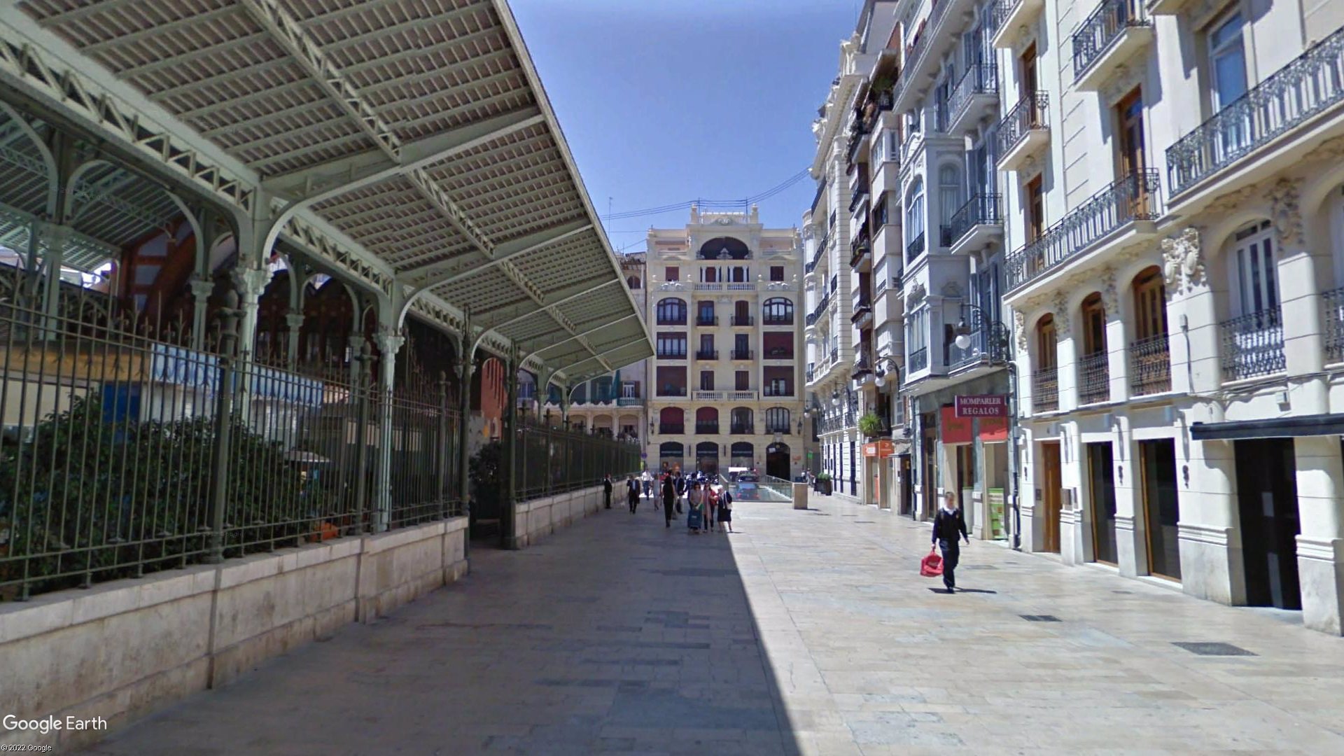 Calle lateral del Mercado de Colón. Foto: AYUNTAMIENTO DE VALÈNCIA - 