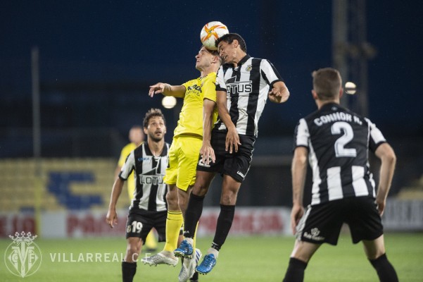 El Villarreal B no puede deshacer la igualada ante el Linense