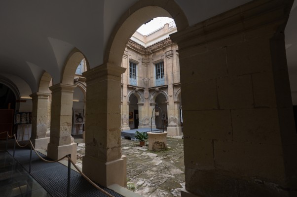 Patrimonio cultural: entre el desuso, el abandono y la alternativa privada