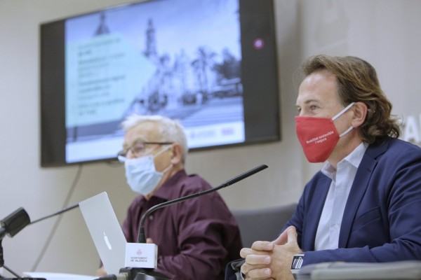 Ribó y Grezzi descartan que aumente el paso de vehículos privados por la calle Colón