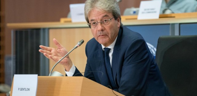 Bruselas propondrá mantener suspendidas las reglas de déficit y deuda en 2023

