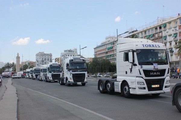 Mil transportistas recorrerán València el 9 de julio por San Cristóbal