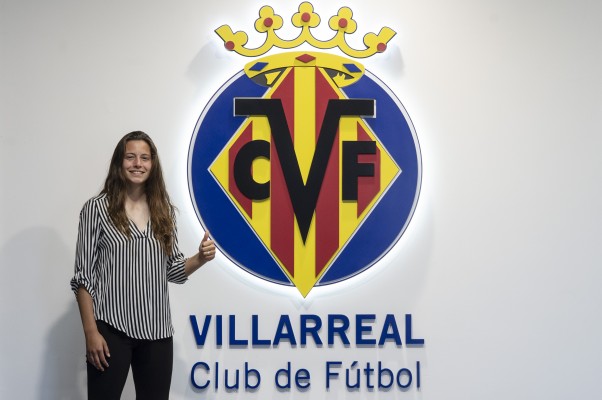 El Villarreal renueva a la defensa castellonense Irene Miguélez hasta 2024