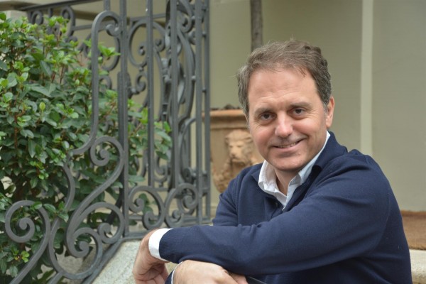 Fallece el escritor Domingo Villar a los 51 años