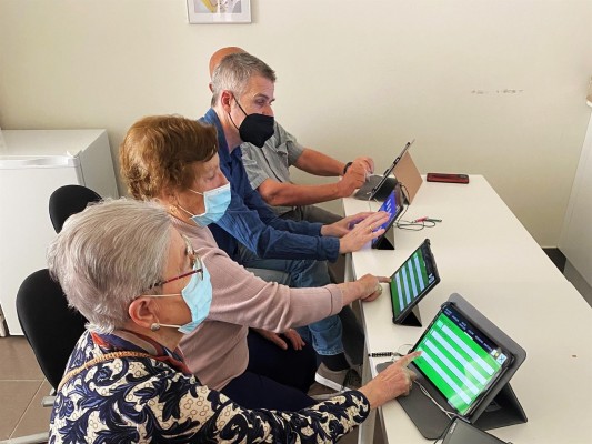 Un equipo de investigación de UPV y Fisabio celebra nuevos conciertos de video arte con personas con Alzheimer