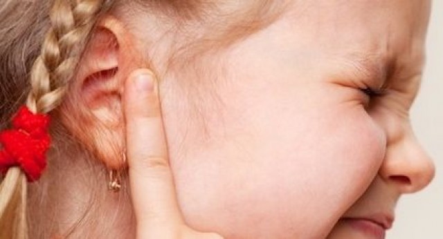 El 90% de los niños sufre otitis antes de los 5 años, una patología que se ve incrementada por el frío y las lluvias