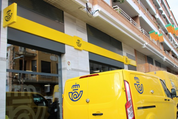 La oficina de Correos en la calle Dean Martí ya ofrece el servicio de cita previa