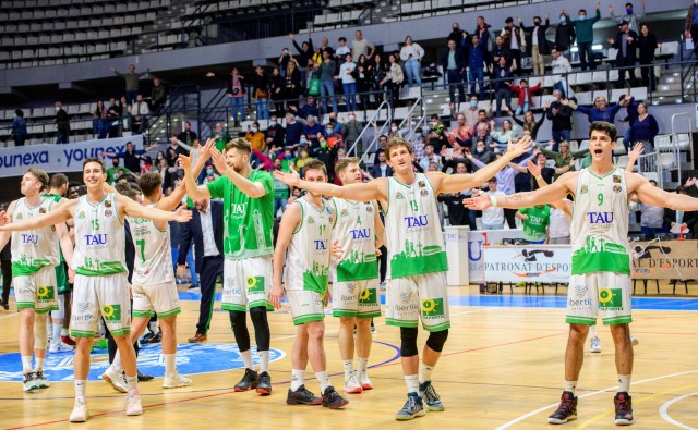 El TAU quiere llenar el Ciutat en la 'final' por el 'play off' y lanza una promoción para sus abonados