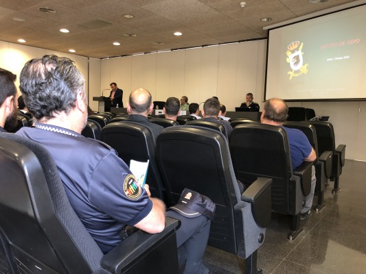 La Policía Local de Elche tendrá su unidad contra los delitos de odio en el último trimestre del año