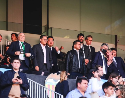 Murthy se queda sin salidas