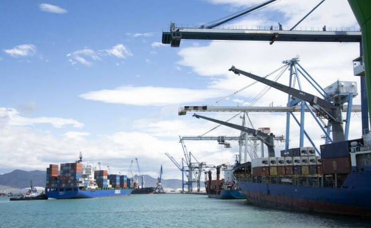 PortCastelló crece un 14% y supera los 7,3 millones de toneladas en el primer cuatrimestre del año