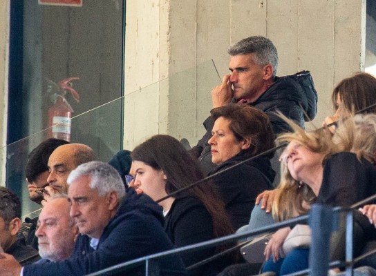 El Alcoyano asegura que hay un acuerdo verbal con Vicente Parras para que continúe dos años más